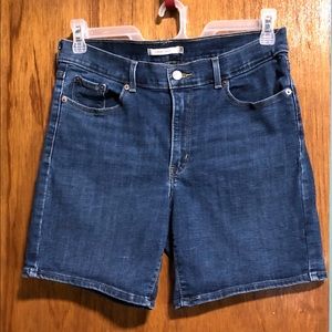 Levi’s Classic Shorts